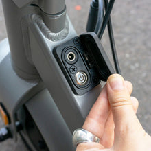 將圖片載入圖庫檢視器 YEEP.ME 85 signature 法國電動滑板車
